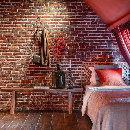 The Bank 1869 - Unique Guestrooms In The Historic Center Of Holiday home *