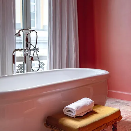 The Bank 1869 - Unique Guestrooms In The Historic Center Of Bruges